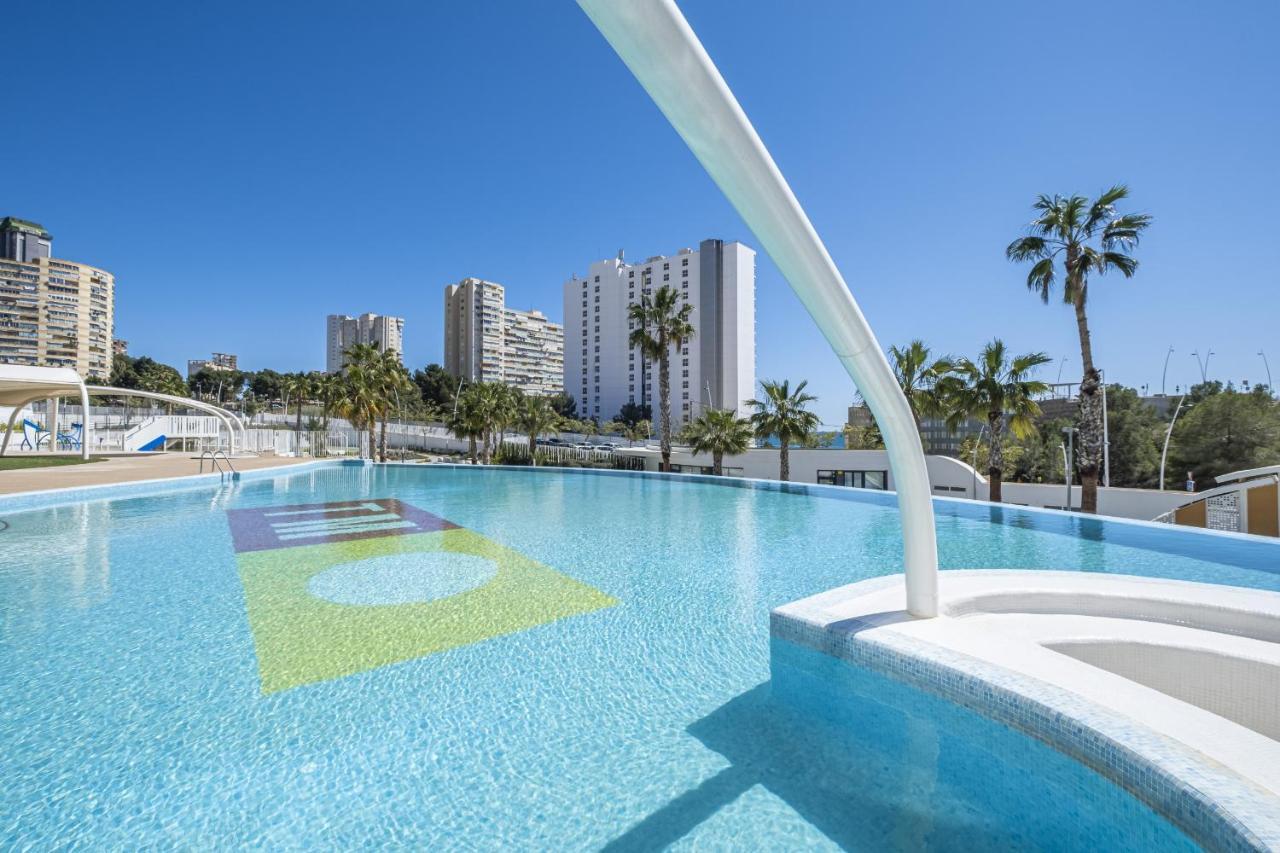 Sunset Waves Deluxe Apartments Poniente Beach Resort 베니돔 외부 사진