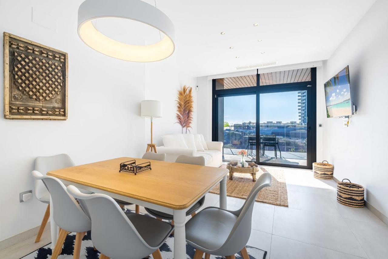 Sunset Waves Deluxe Apartments Poniente Beach Resort 베니돔 외부 사진