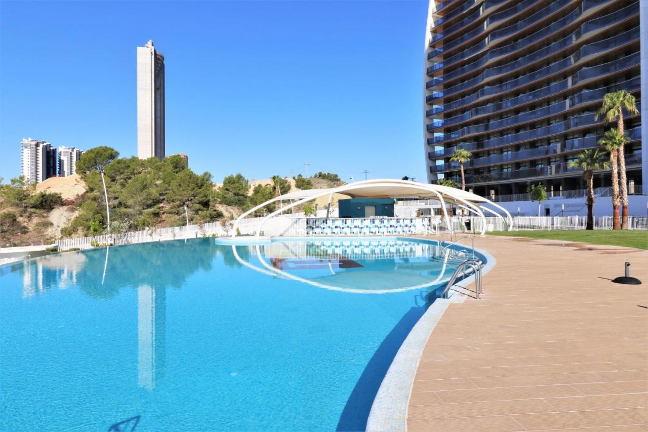 Sunset Waves Deluxe Apartments Poniente Beach Resort 베니돔 외부 사진