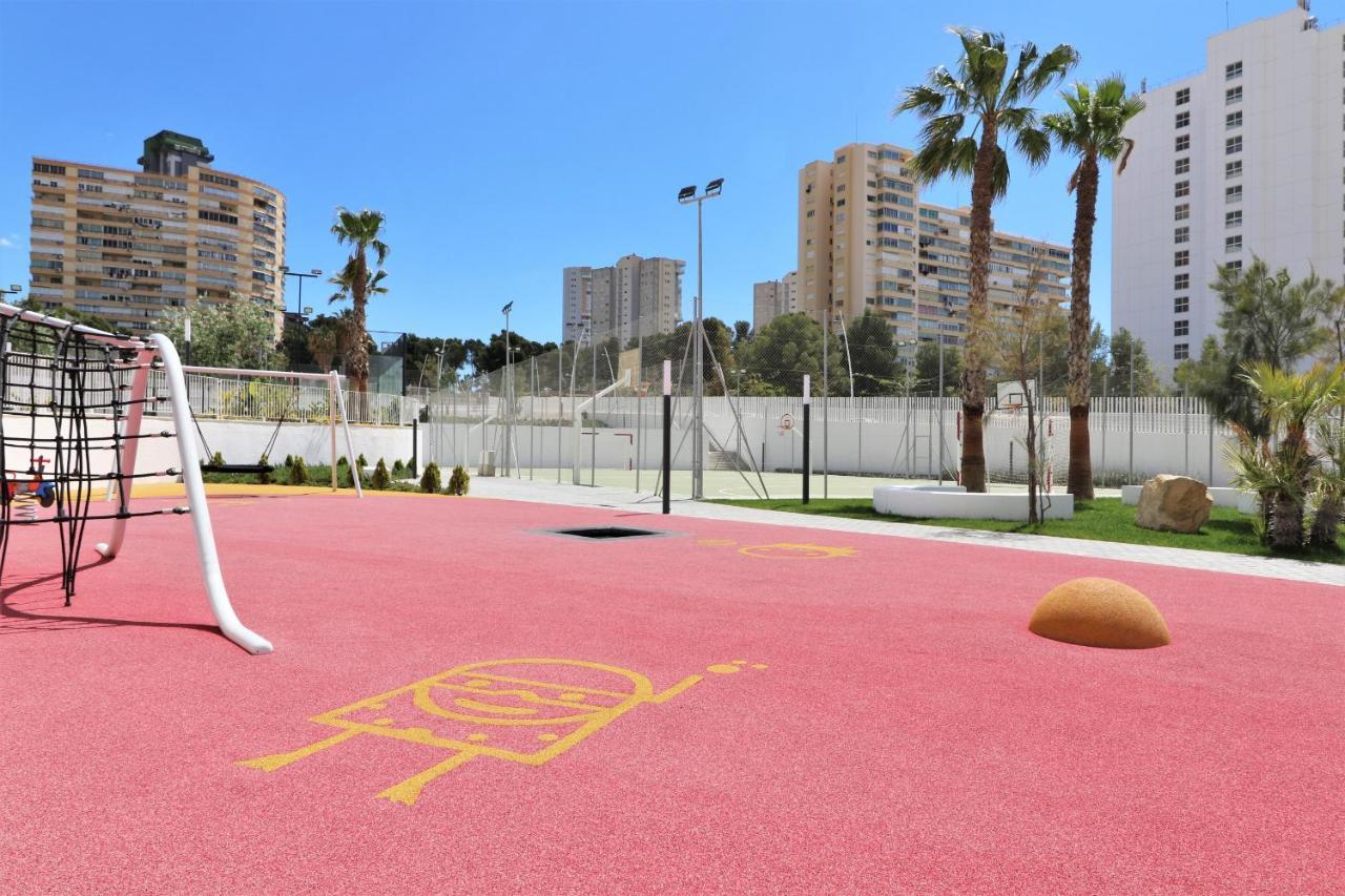 Sunset Waves Deluxe Apartments Poniente Beach Resort 베니돔 외부 사진