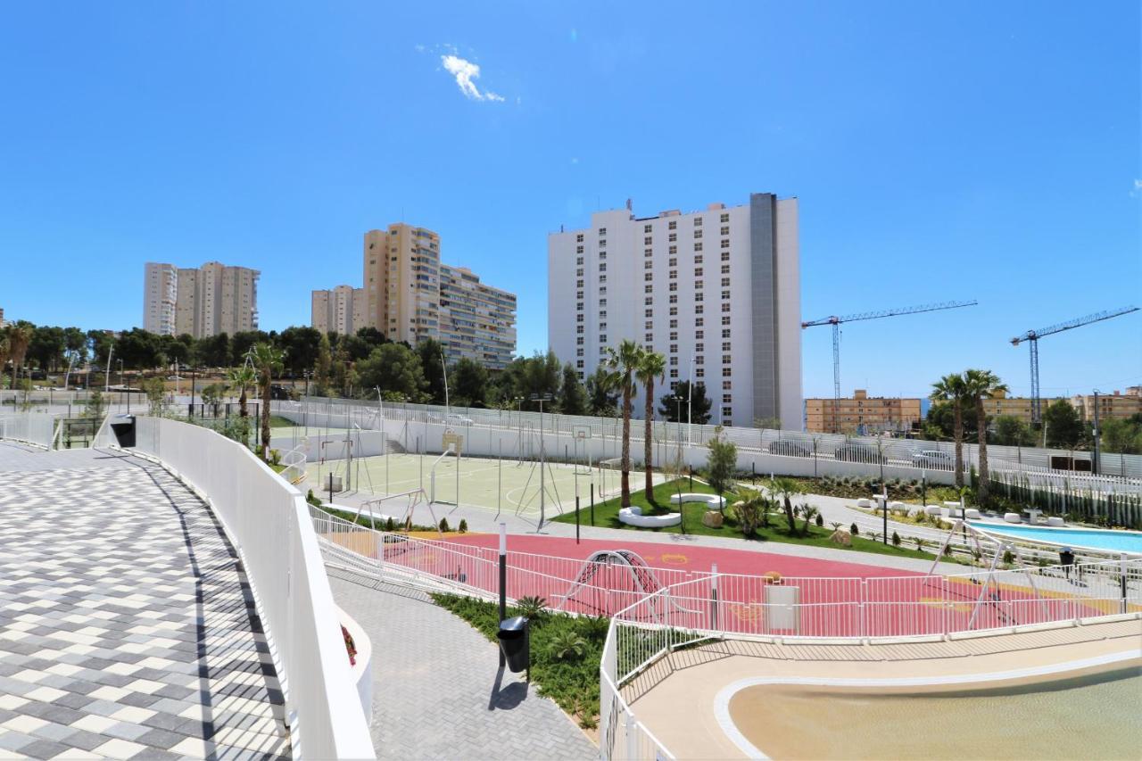 Sunset Waves Deluxe Apartments Poniente Beach Resort 베니돔 외부 사진