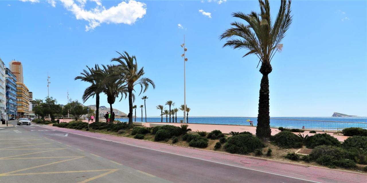 Sunset Waves Deluxe Apartments Poniente Beach Resort 베니돔 외부 사진