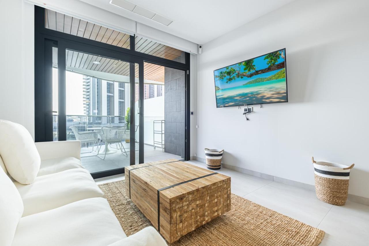 Sunset Waves Deluxe Apartments Poniente Beach Resort 베니돔 외부 사진